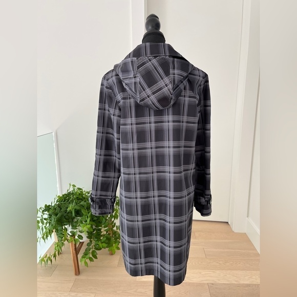 PIZAZZ Spring Jacket Detachable Hood Black Grey Plaid Button Front Neutral - Picture 4 of 16